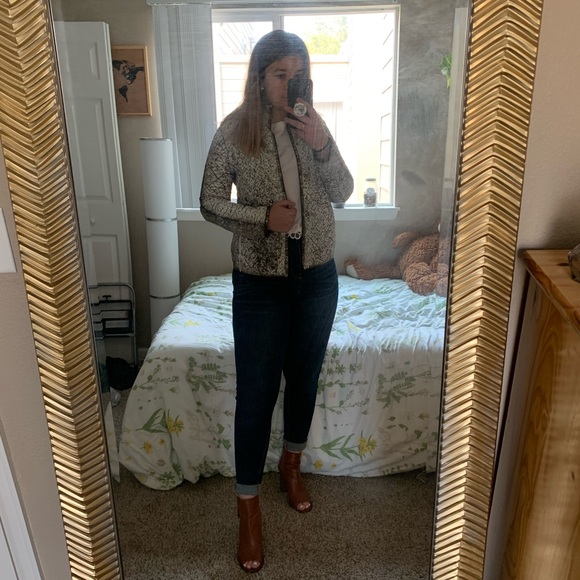 Jacket - Picture 5 of 6